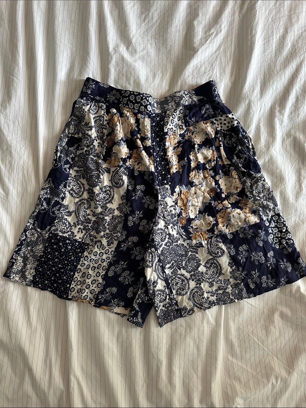Vintage 80s 90s Brittany Nicole Floral Patchwork Shorts High Waisted Rayon